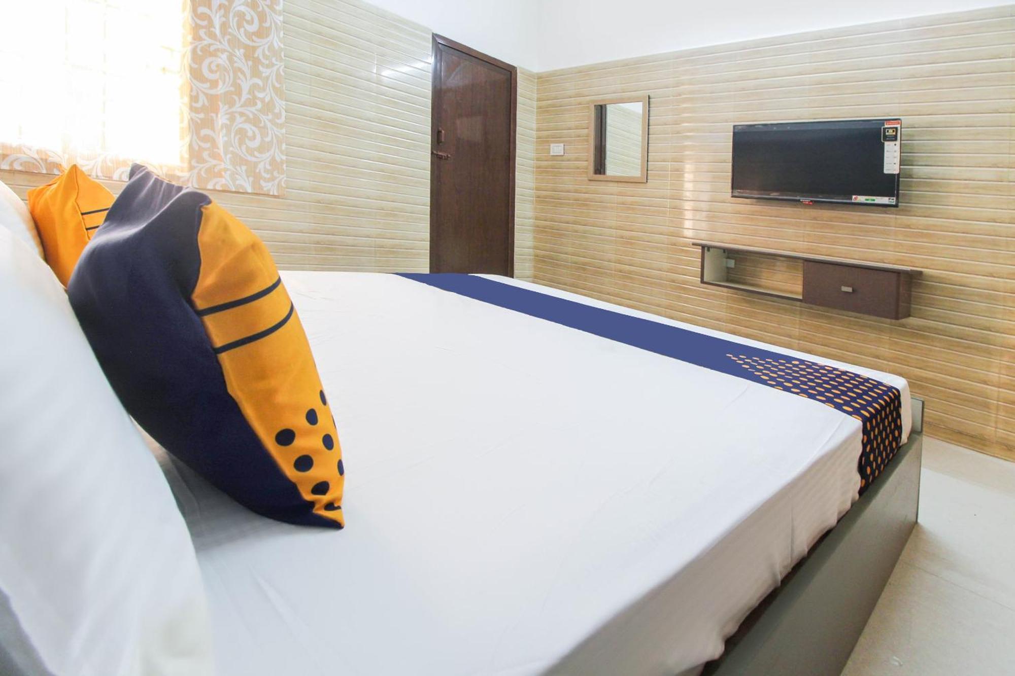 Hotel O Jp Residency Singapperumalkovil Luaran gambar